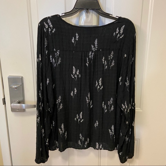 Ladies Long Sleeve Blouse - Picture 3 of 7